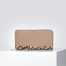 Cargar imagen en el visor de la galería, Mersi Carrie Bifold Wallet with Faux Snakeskin