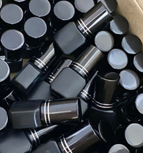 Cargar imagen en el visor de la galería, SUPERPOWER Lash Glue | 0.5 to 1s Fast Dry EXTRA STRONG 【For Normal/Medium Humidity】