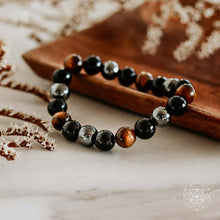 Cargar imagen en el visor de la galería, The Triple Protection Bracelet