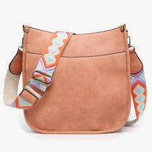 Cargar imagen en el visor de la galería, Jen &amp; Co Chloe Crossbody with Guitar Strap

