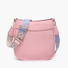 Cargar imagen en el visor de la galería, Jen &amp; Co Chloe Crossbody with Guitar Strap
