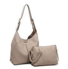 Cargar imagen en el visor de la galería, Jen &amp; Co Ida Hobo Bag
