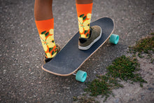 Cargar imagen en el visor de la galería, Flower Socks - Comfy Cotton for Women
