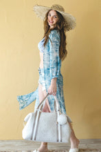 Cargar imagen en el visor de la galería, Jen &amp; Co Rory Neoprene Duffle with Guitar Straps
