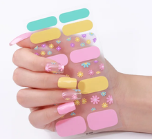 Cargar imagen en el visor de la galería, Groovy Gel Nails
