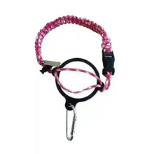 Cargar imagen en el visor de la galería, Coldest Paracord Handle

