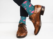 Cargar imagen en el visor de la galería, Funky Flamingo Socks - Comfy Cotton for Men &amp; Women
