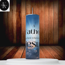 Cargar y reproducir el video en el visor de la galería, 20 oz Father Knows Best Tumbler
